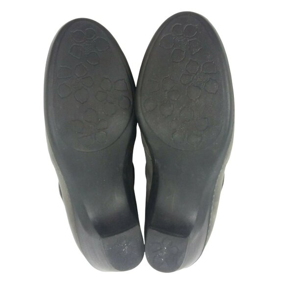 Fallcore Gray Faux Suede Ankle Booties Clog Shoe Size 6.5 Comfort Wave Sleek Mod - Picture 9 of 11